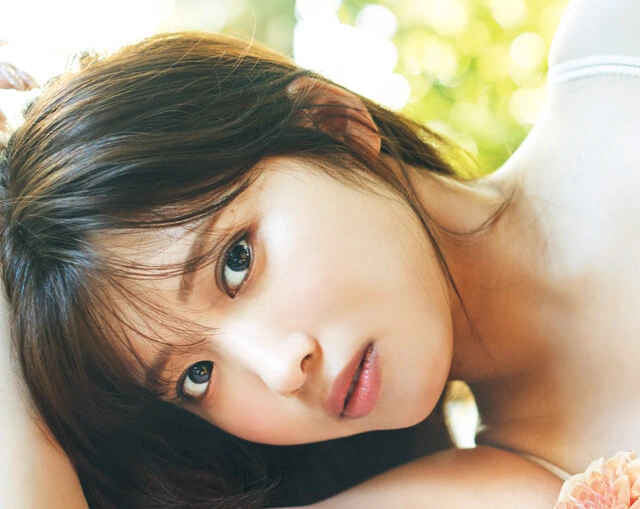 モデル、女優として活躍中の古田愛理が週プレのグラビアに登場！