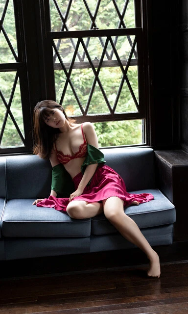 【デジタル限定】杉本愛莉鈴写真集『今だからこそ』　(C)西條彰仁／集英社