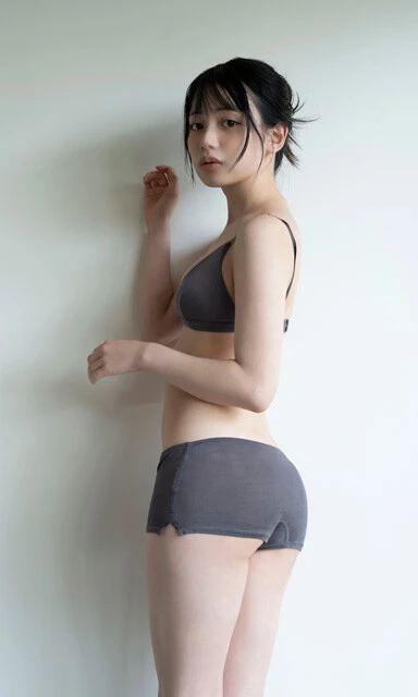 【デジタル限定】あかせあかり写真集『誰も知らない、あかせあかり。』　(C)佐藤裕之／週刊プレイボーイ