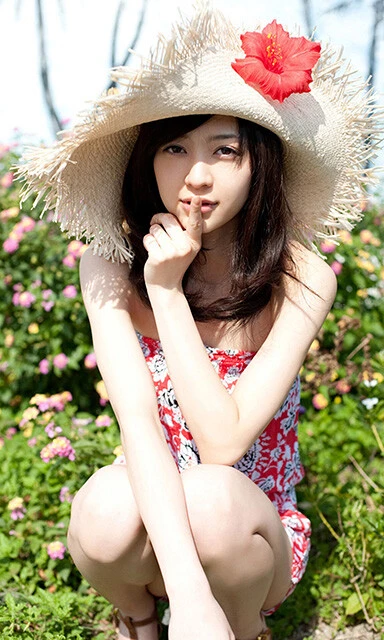 逢沢りなデジタル写真集『光と影のバラッド』／撮影：川島小鳥