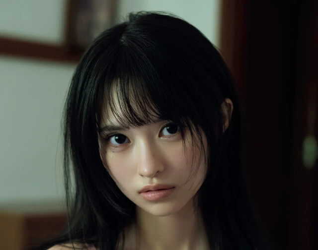 国宝級美少女・藤咲 凪が週刊プレイボーイに水着で登場。SNSで「AIなのでは？」とコメント殺到中!!