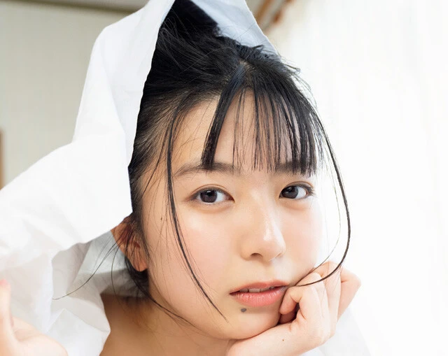 博多の現役JKアイドル・池田あゆあが初々しい水着姿を週プレで披露！「このグラビア、最後までちゃんと見とかないけんよ」