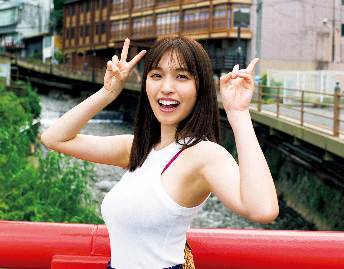 グラビアでブレイク中の村島未悠が今年２回目の週プレ表紙！「"無"の状態で熱めのお湯にただ浸かるのが好きです。めっちゃ地味（笑）」