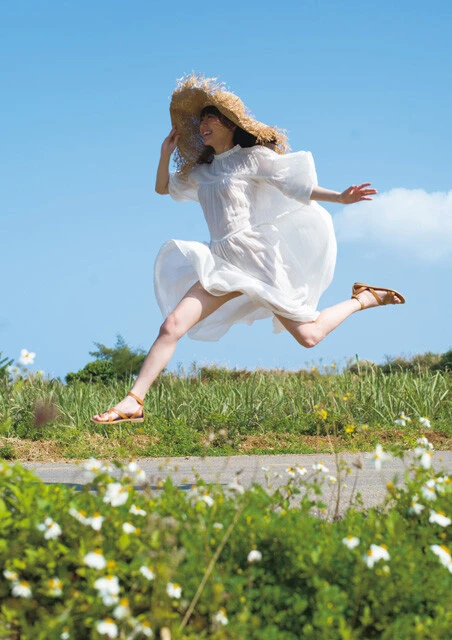 高崎かなみ『カナミノナカミ』(撮影/佐藤裕之)