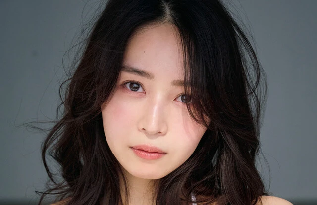 傳谷英里香、ファースト写真集『sol』から約5年ぶりのグラビア帰還！「自分にとって居心地の良い温度が見つかった気がします」