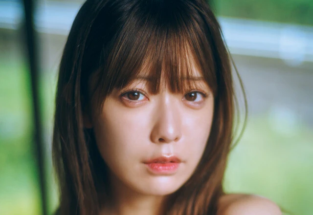 数学全国模試1位！　ゆるふわ陰キャ系才女・塩見きらが週プレ初登場「私だけを見てほしいって本当は言えるようになりたい」