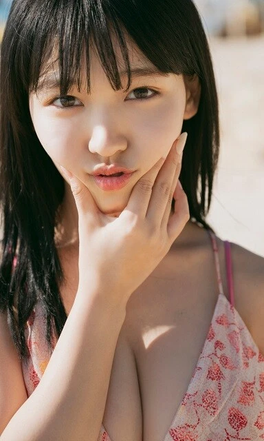 紀内乃秋デジタル写真集『かすかなきもちを見逃さないでね。』（撮影／酒井貴弘）より