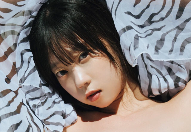 第一線で体を張る"レジェンドグラドル"・青山ひかるが週プレに登場「カラダにしかかけないって言われたのに!」