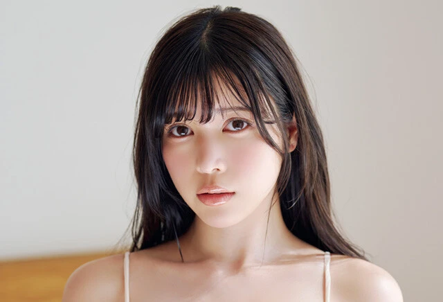 RQ＆グラビアで大活躍中の七瀬なな、唯一無二の"文化財級ボディ"を披露！「お開きの時間になると『もう一軒行かない？』って言っちゃいます」