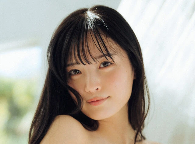 「#よーよーよー」ピンク担当の由良ゆら、フェチ感たっぷりにグラビア登場!「ガーターにコルセット......。初挑戦したことがいっぱいありました!」