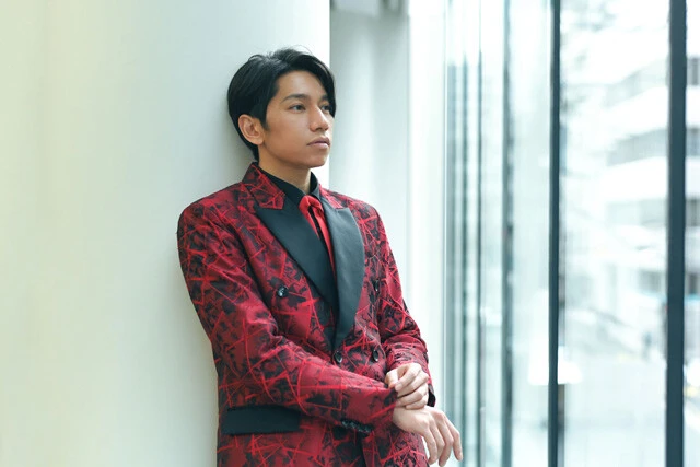 舞台でボクサー役を演じたとき、役作りのためにボクシングを習い始めたという山本さん。今はボクシングが趣味となり、週5でジムに通っている。