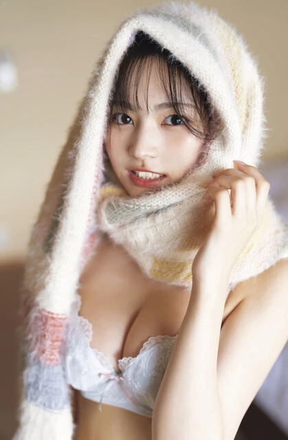 『週刊プレイボーイ』のグラビアに登場した宇咲