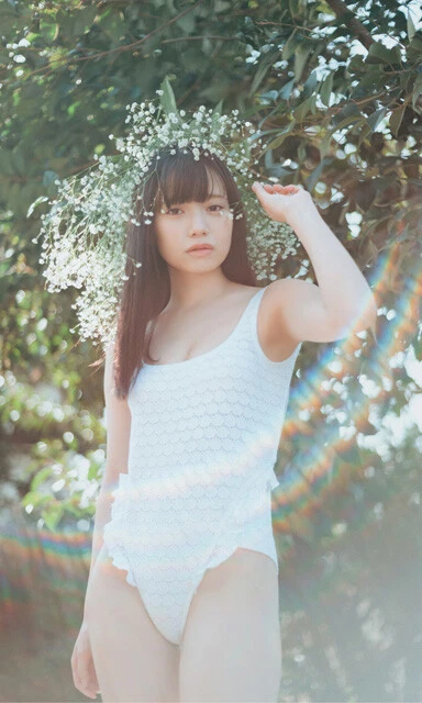 【デジタル限定】あかせあかり写真集『少女なんかじゃない』　(C)前 康輔／週刊プレイボーイ