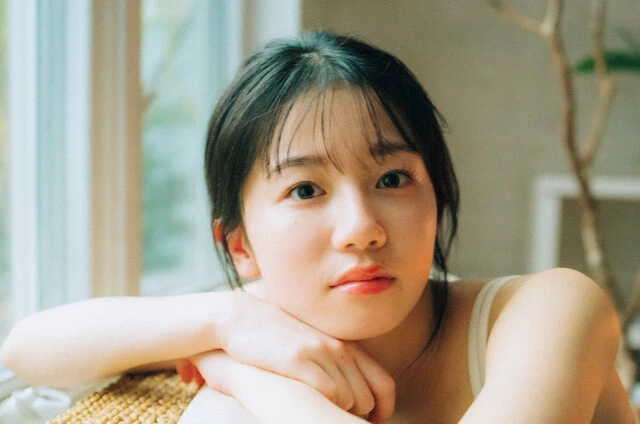 AKB48研究生から新たなグラビアスター候補誕生。正鋳真優(まさいまゆう)が週刊プレイボーイに初登場!