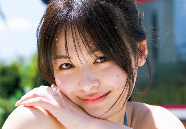 2024年上半期"最強の隠し玉"、女優・和内璃乃が初水着グラビアに挑戦「安全な場所にいたいと思う自分を、少しずつ変えていきたい」