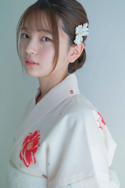 『佐久間宣行のNOBROCK TV』で大喜利が強すぎると話題沸騰中の福留光帆。初のデジタル写真集も大ヒット中!