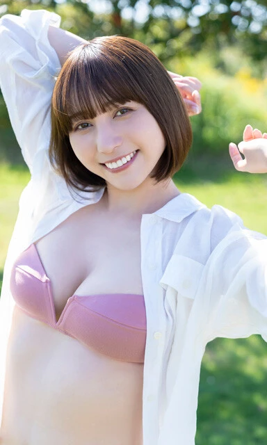 【デジタル限定】MoeMi写真集『Wonderful Days』　(C)唐木貴央／週刊プレイボーイ