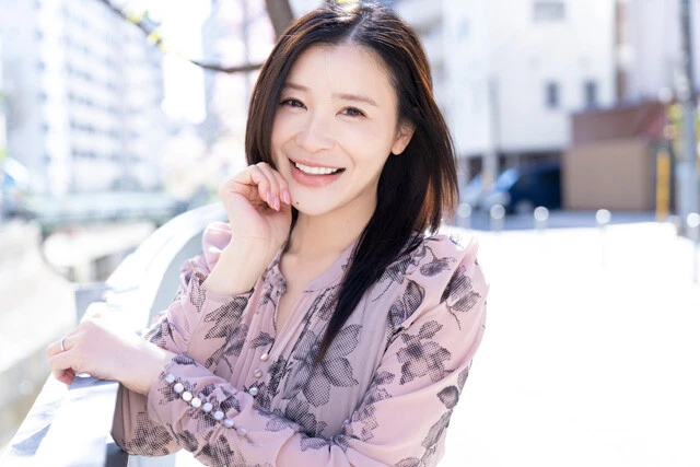 グラビア界のレジェンド・手島優が語る初グラビアの記憶「プロフィールを目の前で捨てられて、いつか見返してやる!って」【初グラビア物語】