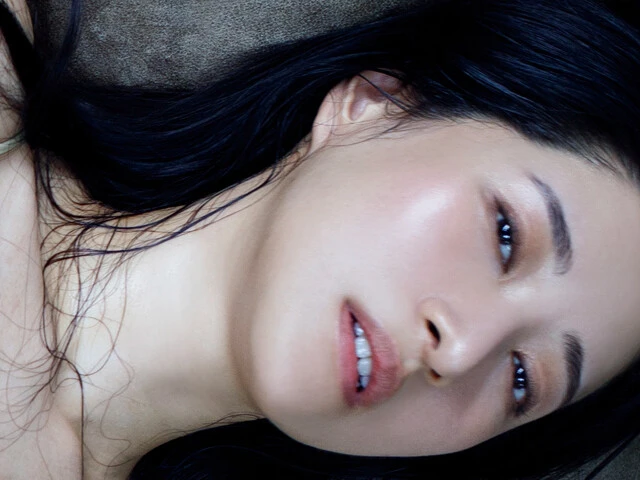 今、いちばん裸で魅せる女優・染谷有香、週プレ袋とじに帰還。「淡々とした生活のように何年も続いていくヌードに取り組んでいきたい」