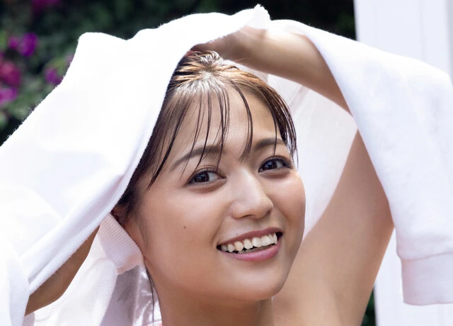 NGT48の元メンバー・中村歩加が週プレに水着で再登場！「グラビア撮影前は1週間ラーメンを控えました」