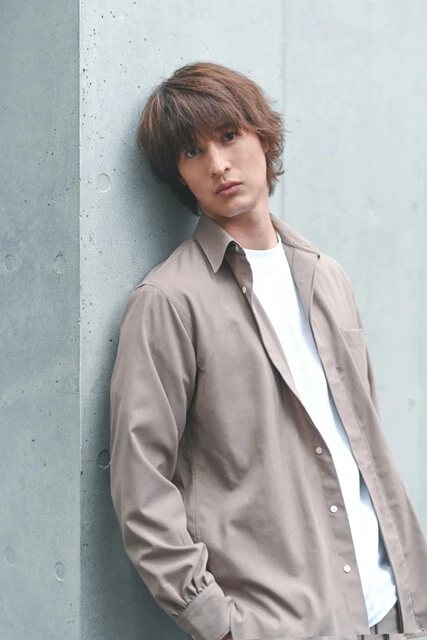 趣味は料理を作ることで、洋食も中華もなんでも得意な渡辺真。お店で食べた料理を自宅で試行錯誤しながら再現するほどの料理好き。好きな女性のタイプは、笑いのツボが同じ人。「テレビを見ていても同じところで笑うような、同じものを見ても感覚が一緒の人がいいです。自分より友達を優先してもいいので、仲間を大事にする人じゃないとイヤですね」