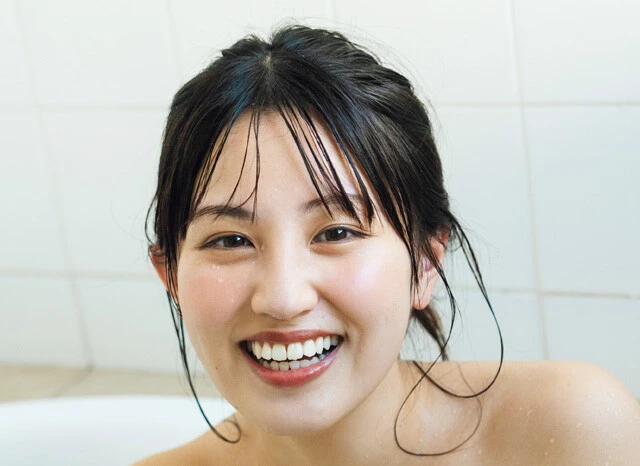 野球愛が強すぎるHカップのスーパールーキー、花咲楓香が週プレ登場「弾丸で行った仙台の球場で大泣きしました」