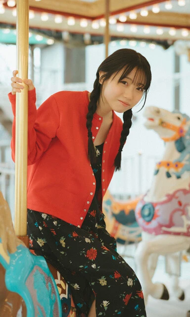 【デジタル限定】来栖りんVOICE PHOTO BOOK『Relax』　(C)前 康輔／週刊プレイボーイ