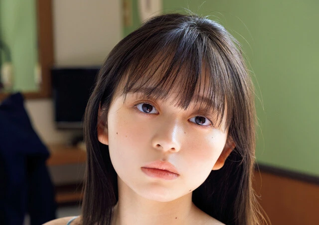 『制コレ22』グランプリの蓬莱 舞が週プレに水着で登場！「カメ、トカゲ、犬の次はヘビを飼いたい」