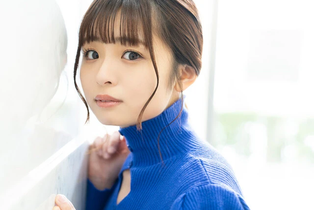 "国民の幼馴染み"な女優・西葉瑞希が語るグラビアへの想い「思い切り笑えば、顔は崩れます。でもそれがいいんです!」【初グラビア物語】