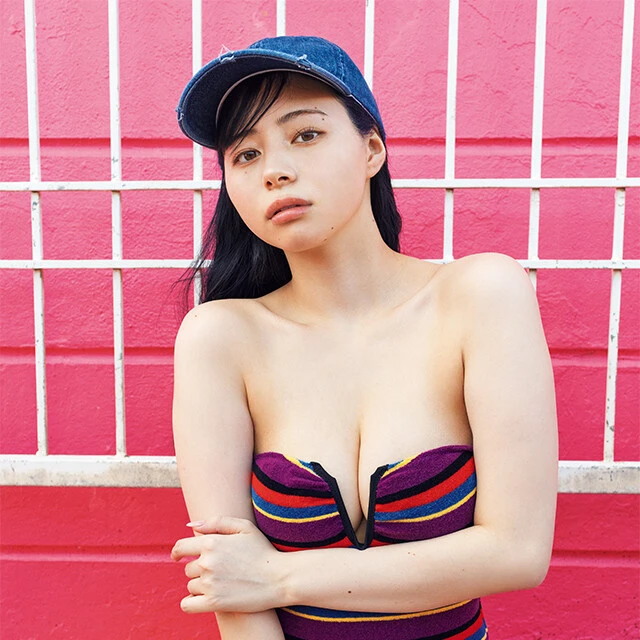 週プレ2度目の登場で初表紙の吉田伶香（りょうか）「初めてのことばかりで余裕がありませんでした（笑）」