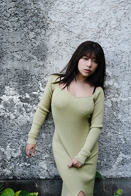 【デジタル限定】川越にこ写真集『八丈島純情』　(C)笠井爾示／週刊プレイボーイ