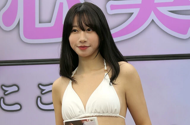 ピュア感あふれる現役女子大生グラドル・百瀬心美が大胆な作品に挑む！【北川昌弘のグラドルイベントレポート】