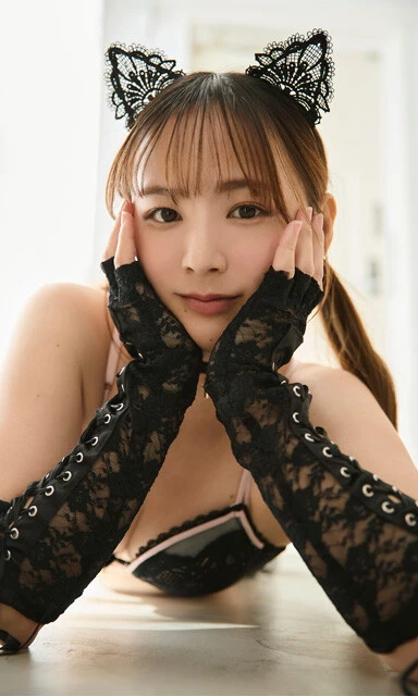 デジタル写真集『気まぐれBLACK』（撮影／後野順也）より