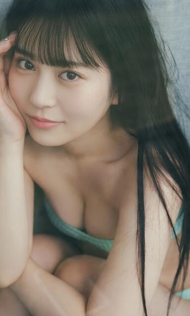 月足天音デジタル写真集『ストロベリーは乙女心』/撮影:東京祐