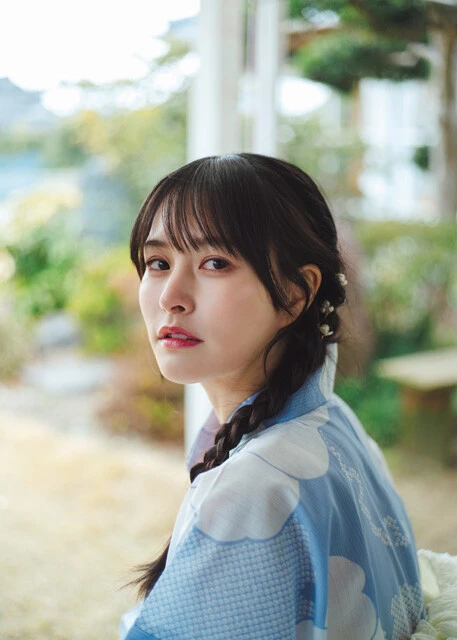 『週刊プレイボーイ』のグラビアに登場した香坂さき