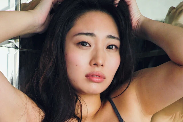 リリースするDVDがことごとくヒット！　グラビア界で話題を呼ぶHカップの乳星・星野 琴「ハンドボールの大会のときはあらゆる男子校の生徒たちが私の胸をじっと見ていました」