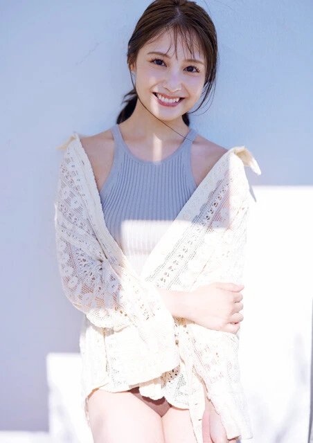 『週刊プレイボーイ』のグラビアに登場した小池 唯