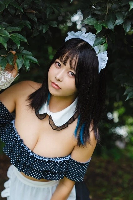 ちなぷぷデジタル写真集『沼すぎる最胸グラエンサー』（撮影／HIROKAZU、後野順也）