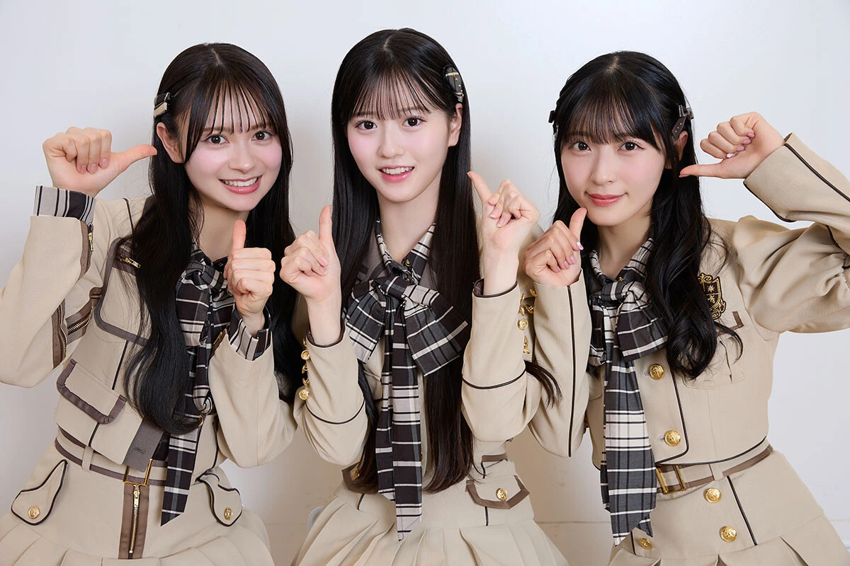 （左から）19期研究生・伊藤百花、18期生・八木愛月、17期生・佐藤綺星