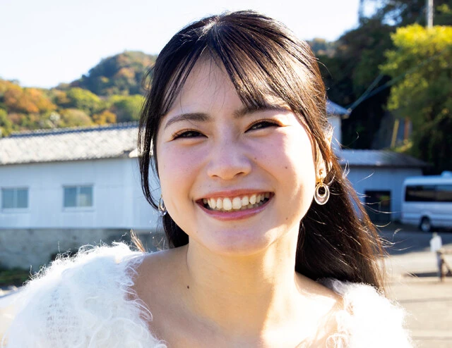 「日本一えっちな幼なじみ」の舞台女優・宮越虹海「ずっと思っていたんです、私のバストってすごくきれいだなって」