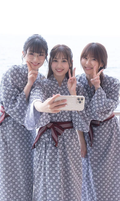 『会社の同僚3人と社員研修で温泉旅館に来た結果』(撮影/中山雅文)より