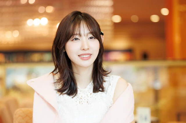 大学時代、就職が決まりかけるも、夢を諦めきれずアイドルを目指していた水湊美緒