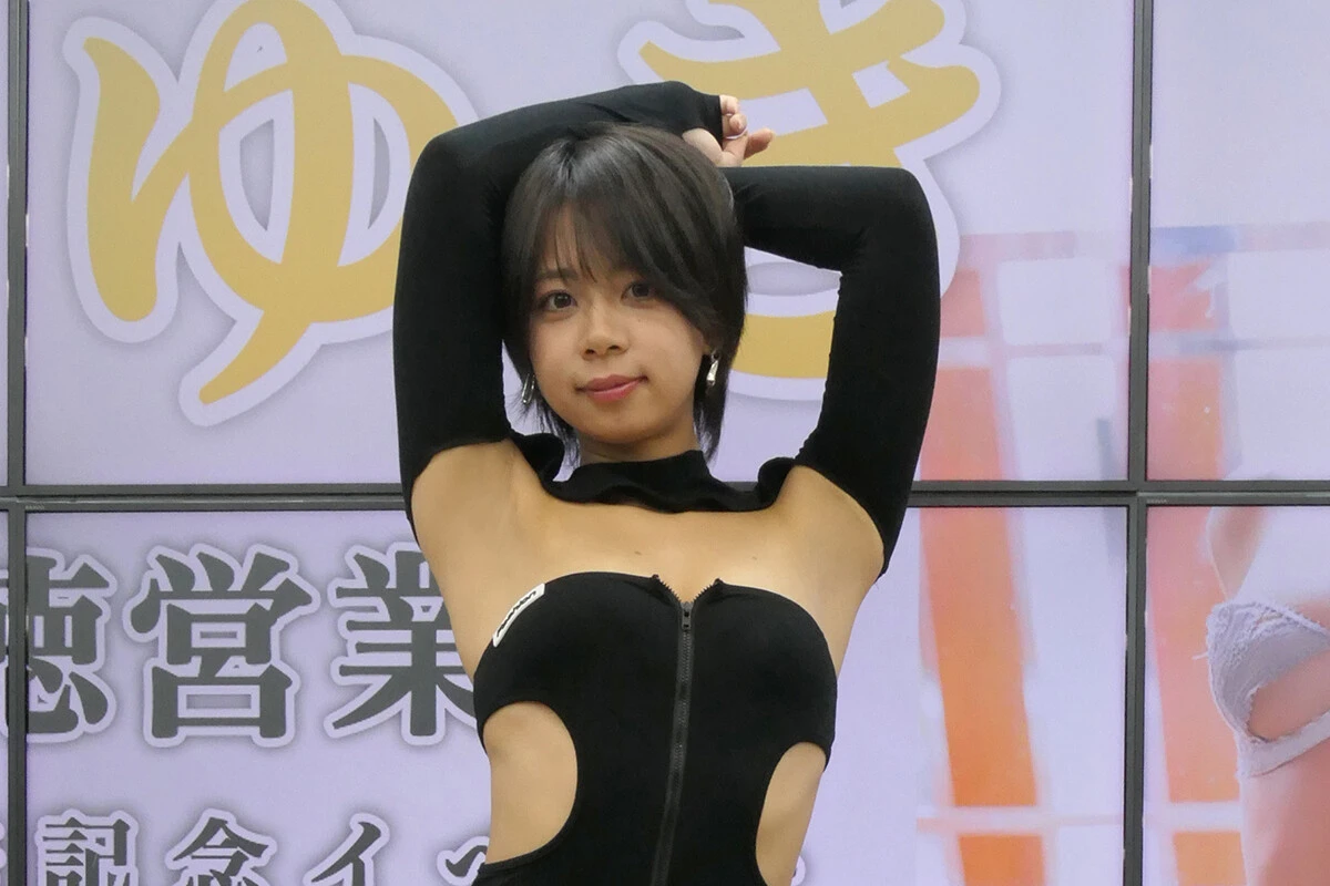 現役不動産レディのグラドル・佐原ゆきがイメージDVDで大胆衣装に挑戦！「絆創膏は初めてです」