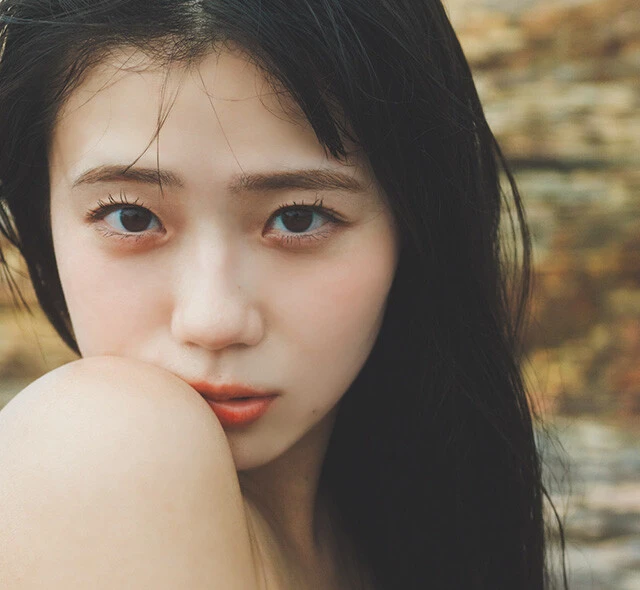 テレビスターを目指すSTU48のグラビア隊長・工藤理子が週プレ登場！ 「23歳の目標は〝テロップになるような言葉を言う〟ことです」