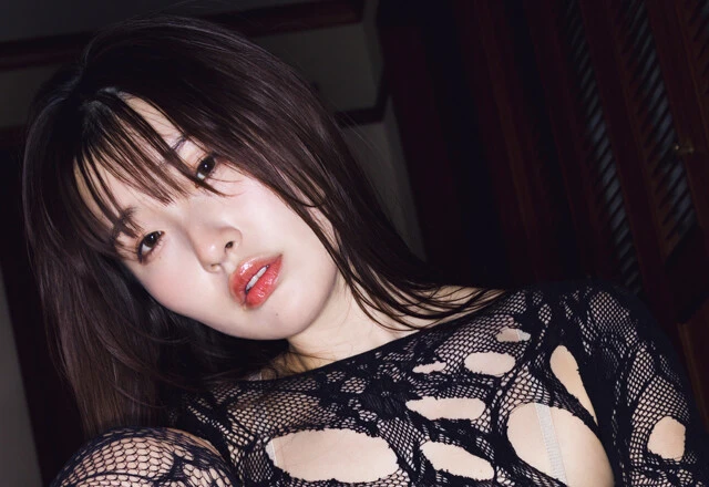 B101㎝、身長170㎝のダイナマイトボディ・原つむぎ「満腹になったらもう食べないダイエットで10kg痩せました」