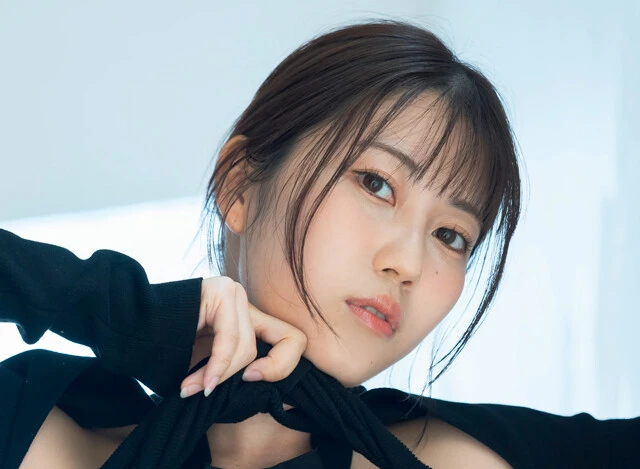 圧倒的存在感！　伊織いおのJカップバスト「セルフプロデュースグラビアで、過去最高にエロくしたい！」