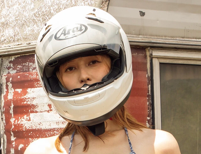 『仮面ライダーセイバー』神代玲花/仮面ライダーサーベラ役のアンジェラ芽衣「大型バイクに乗りたかったので、今回実現できてうれしかった」