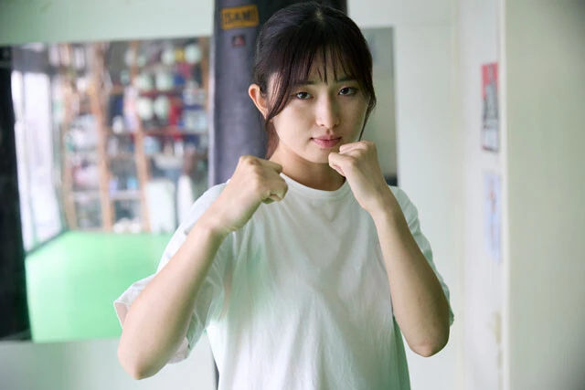 次女・辻井和花（19歳）。KROSS×OVER GIRLS-KICKアトム級・前王者。RISEQUEENアトム級7位。インスタのフォロワー数は53.7万人でインフルエンサーとしても活躍している