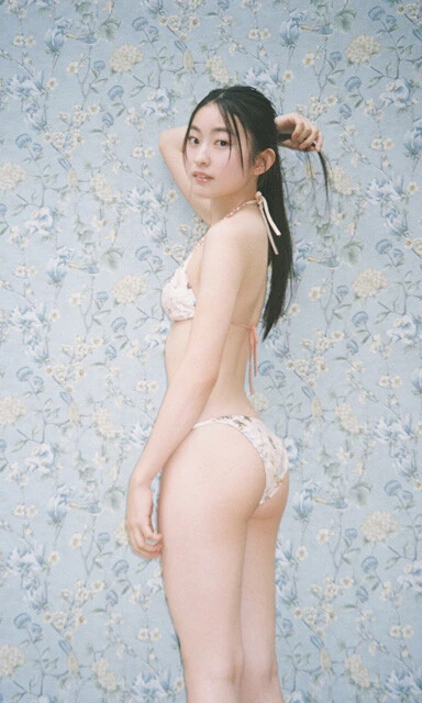 【デジタル限定】古田彩仁写真集『Fille distance』　(C)松岡一哲／週刊プレイボーイ