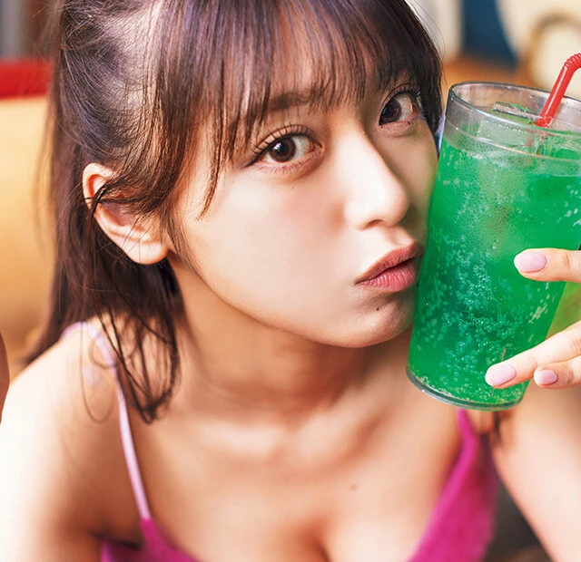 マルチプレイヤー・まるぴが週プレの表紙に4回目の登場！「最終オーディション前にお父さんが亡くなったのですが、うれしい報告ができました」